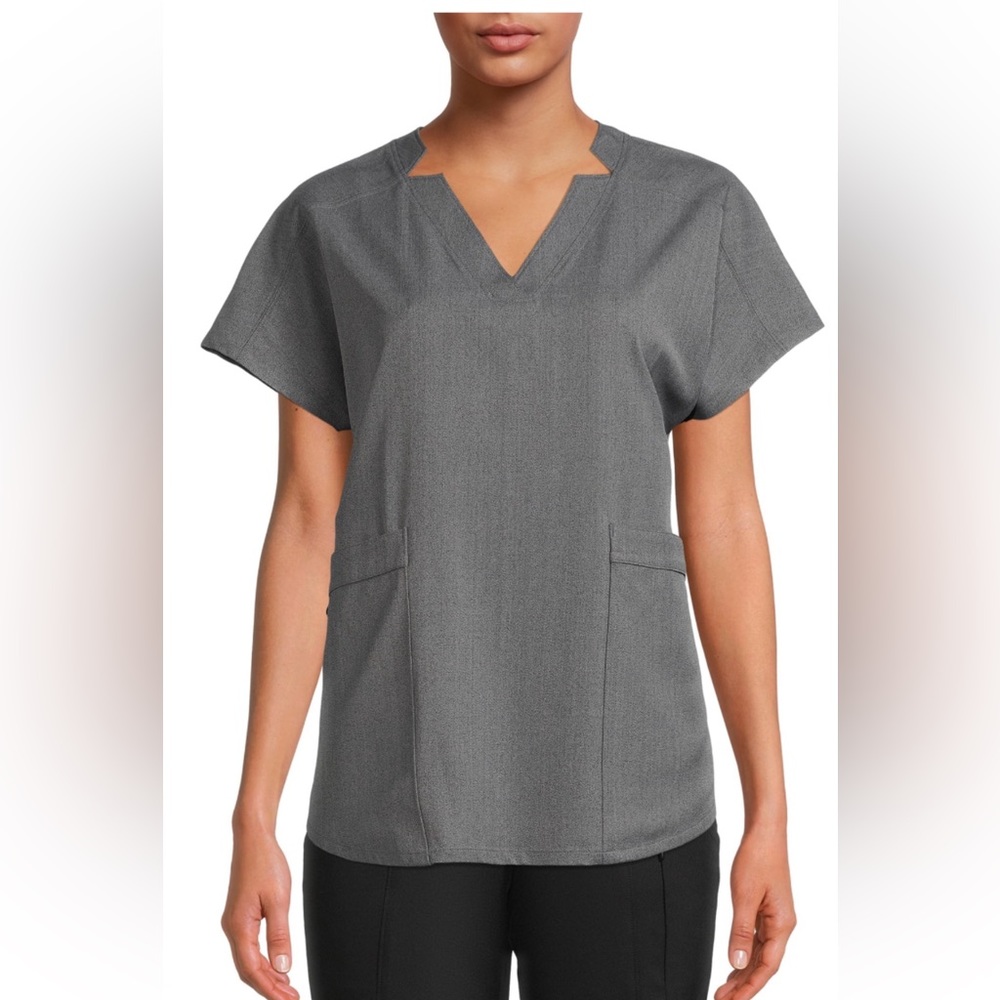 NWT Cuddl Duds Climate Right Scrub top
